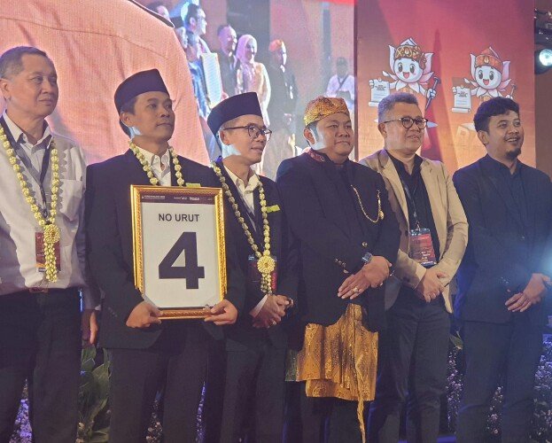 Paslon Edun Guru Ngaji