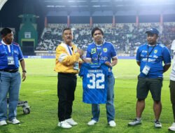 Daftar Pemenang Lelang Match Worn Jersey Persib saat Juara Liga 1 2023-2024