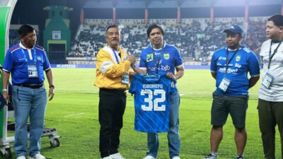 lelang jersey persib