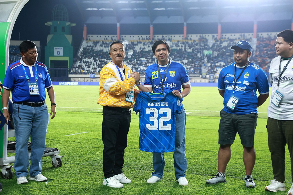 lelang jersey persib