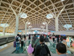 Jelang Long Weekend, Sekitar 70 Ribu Tiket Kereta Cepat Whoosh Ludes Terjual