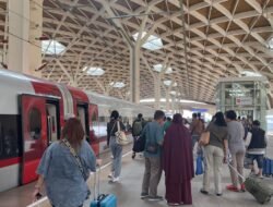 Long Weekend Maulid Nabi, Penumpang Kereta Cepat Whoosh Meningkat 25 Persen