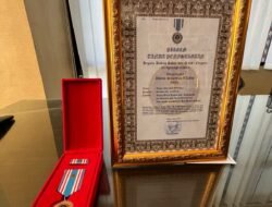 Kadiskominfotik KBB Terima Penghargaan Dharma Persandian dari BSSN