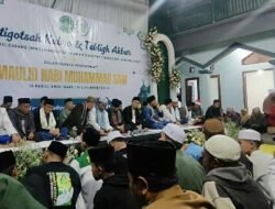 Pilkada KBB: Hadiri Istighosah, Calon Wakil Bupati Unjang Asari Disambut Ribuan Jemaah