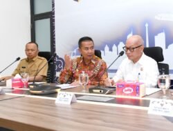Pimpin Rakor Pembangunan BRT Bandung Raya, Ini Pesan Bey Machmudin