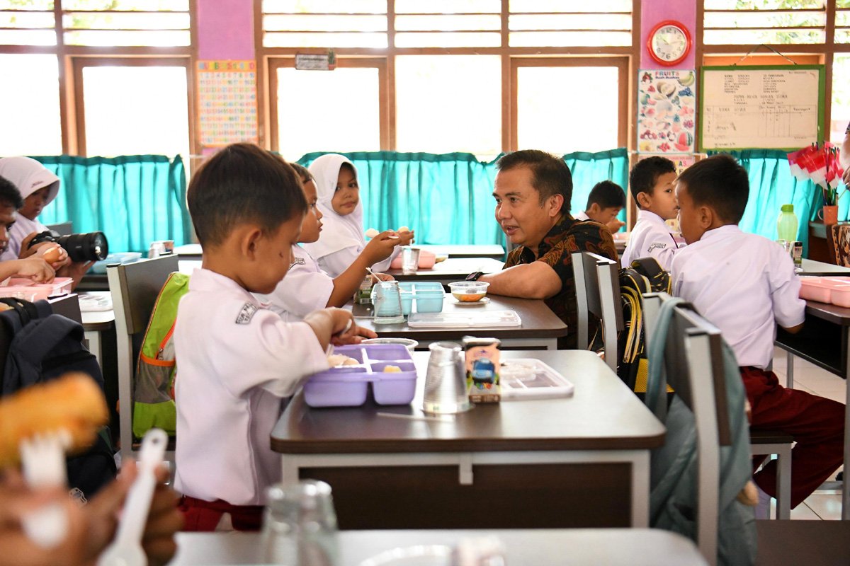 Makan Siang Bergizi