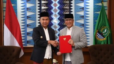 Bey Machmudin Serahkan Keputusan Perpanjangan Masa Jabatan Pj Wali Kota Cimahi