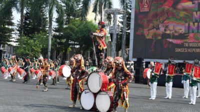 Bey Machmudin HUT TNI