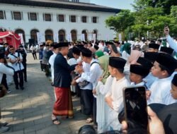 Santri Berprestasi Dapat Kadeudeuh dari Pemprov Jabar