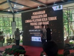 Pemprov Jabar Beri Penghargaan Siddhakarya