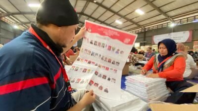 KPU Cimahi Kerahkan 100 Petugas Sorlip, Pengawasan Diperketat agar Surat Suara Tak Rusak