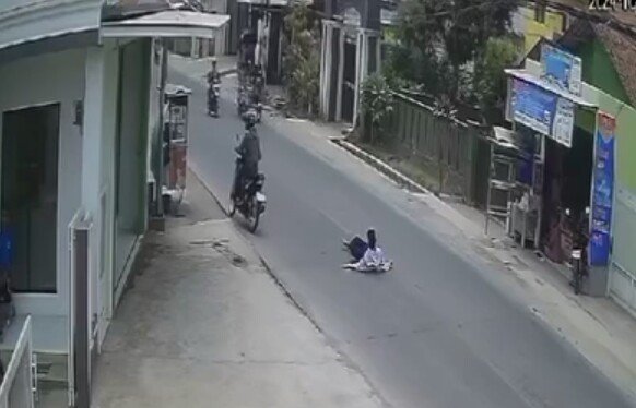 Tabrak Lari Cihampelas KBB