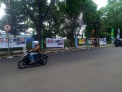 Warga Mengeluh, Wajah Kota Bandung Tercemar oleh APK Calon Wali Kota yang Asal Pasang