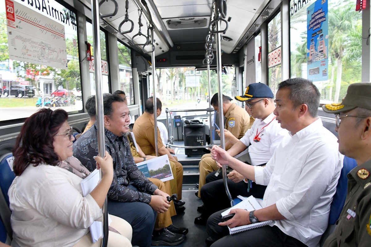 Bey Machmudin BRT Bandung Raya