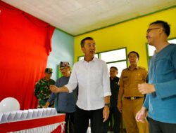 Pilkada 2024: Bey Machmudin Nyoblos di Tangerang Selatan Banten
