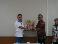 Pekerja PTPN I Regional 2 Dapat Bantuan APD untuk Cegah Kecelakaan Kerja