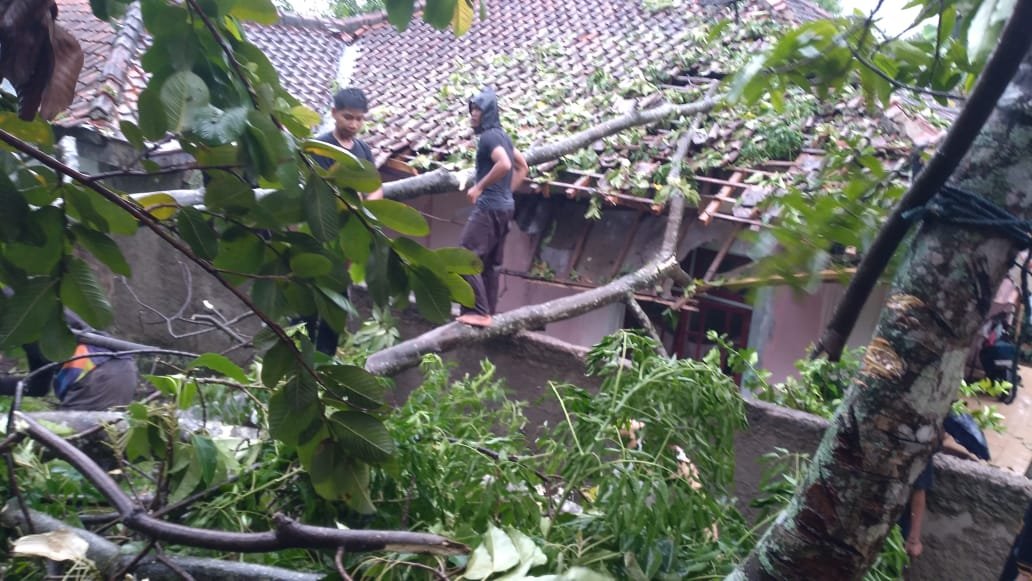 Puting Beliung KBB