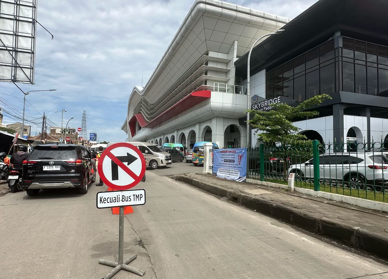 KCIC Stasiun Padalarang