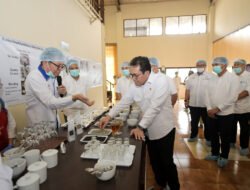 Mendag Budi Santoso Tinjau Industri Hilir Teh PTPN VIII di Panyileukan Bandung