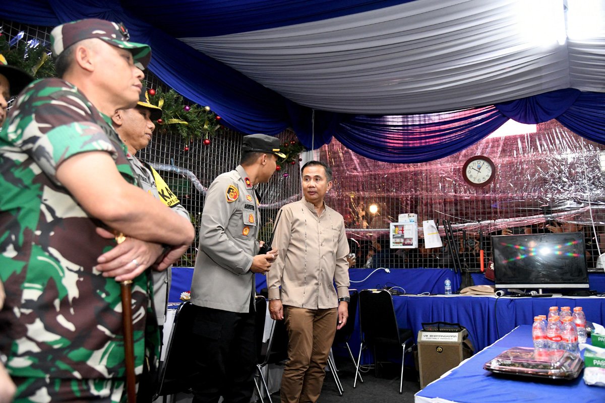 Bey Machmudin Tahun Baru