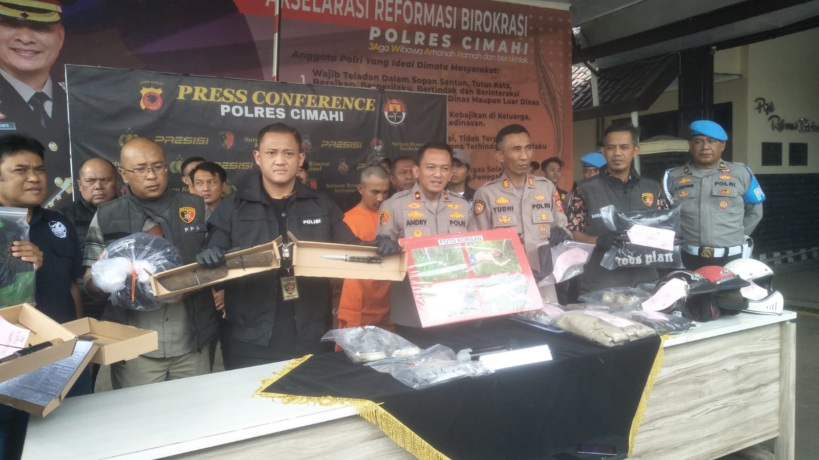 Pembunuhan cireundeu cimahi