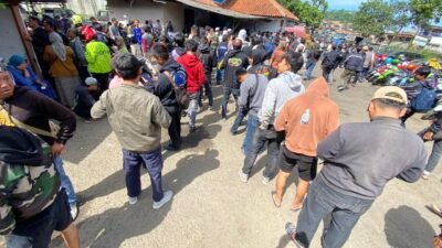 Ratusan Pemilik Kendaraan Korban Cairan Soda Api yang Bocor di Padalarang KBB Dapat Ganti Rugi