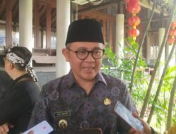 Pj Bupati Bandung Barat Instruksikan DLH dan Satpol PP Awasi Penyegelan TPS Milik PT Tras