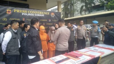 Tipu Korbannya hingga Ratusan Juta dari Arisan Online, 2 Ibu Rumah Tangga Diringkus Aparat Polres Cimahi