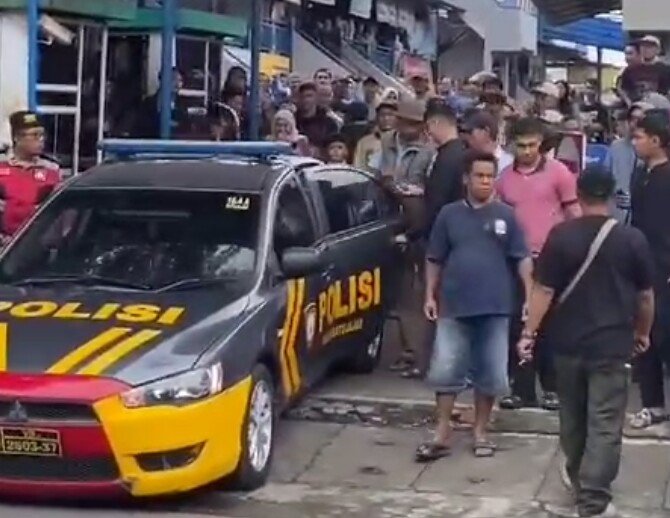 Preman Palak Sopir Angkot Batujajar