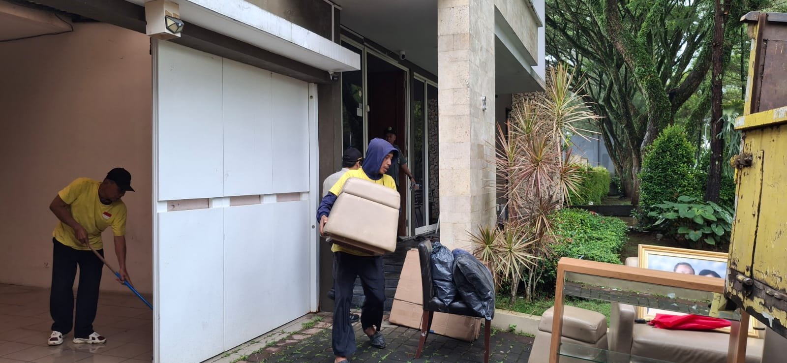 rumah elite disegel