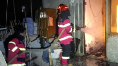 Lupa Padamkan Sampah Pembakaran, Satu Rumah di Padalarang Dilalap Si Jago Merah
