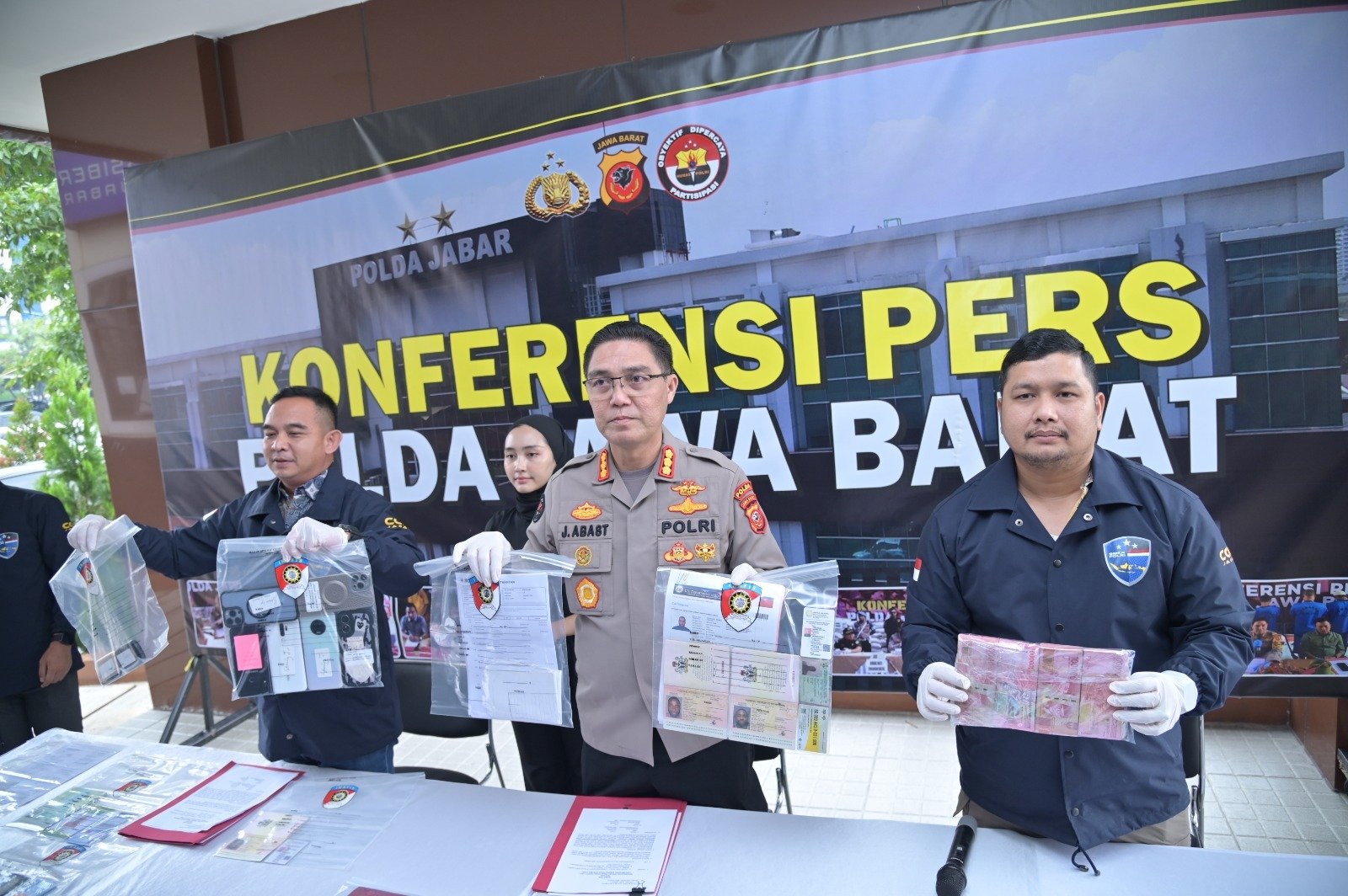Polda Jabar Identity Theft