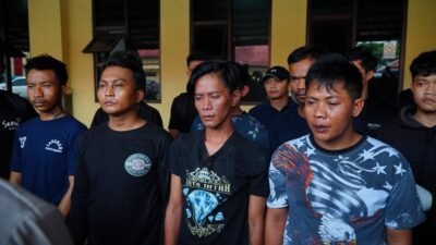 Geng Motor Juru Parkir