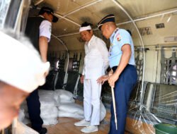 Gubernur Jabar Dedi Mulyadi Saksikan Langsung Operasi Modifikasi Cuaca untuk Mitigasi Bencana