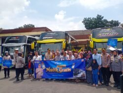 Polres Cimahi Lepas 160 Warga Peserta Mudik Lebaran Gratis Tujuan Semarang
