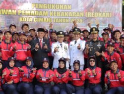 64 Relawan Damkar Kota Cimahi Dikukuhkan, Siaga 24 Jam Antisipasi Bencana