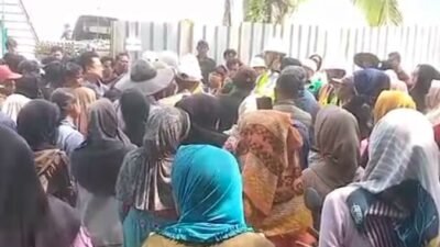 Polusi Udara dari Tambang Batu Andesit, Warga KBB Protes Geruduk ke Lokasi Proyek