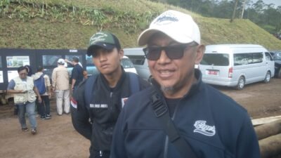 Warga Eiger Camp