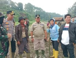 Pantau Lima Lokasi Bencana di Lembang, Ketua Komisi III DPRD KBB Soroti Alih Fungsi Lahan