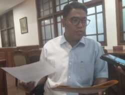 Caretaker Kadin Jabar Berikan SK Kepengurusan Kadin KBB ke Oping Nugraha