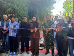 Tak Andalkan Pemda, Warga Mekarwangi KBB Syukuran Perbaikan Jalan Secara Swadaya