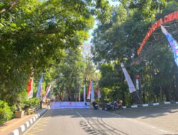 Ditutup karena Ambles, Polisi Rekayasa Lalu Lintas di Jalan Depan Kantor Wali Kota Cimahi