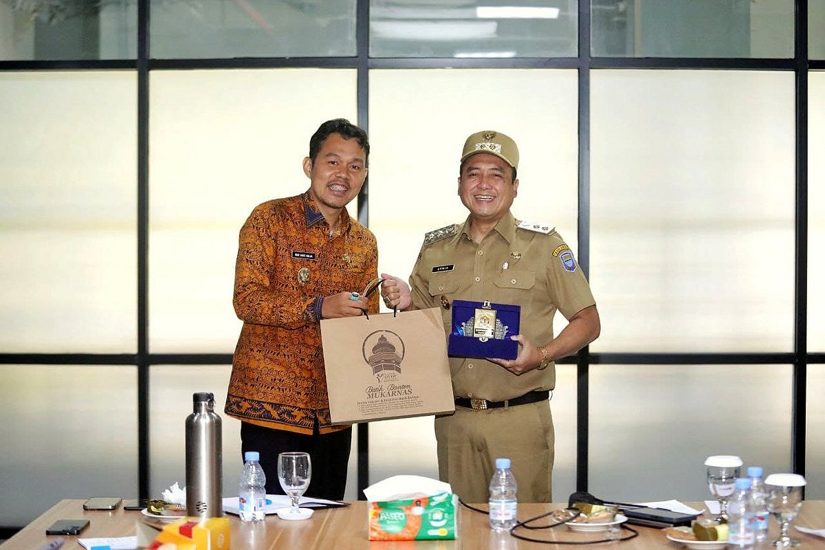 Pemkot Bandung Serang
