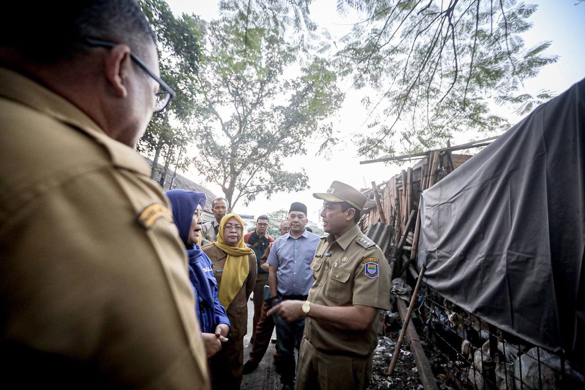 tps sampah ilegal