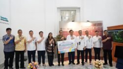 Gambar : Direktur Utama Bio Farma, Shadiq Akasya pada sesi sambutan di kegiatan Serah Terima Radiofarmaka FloDeg (dok. Biofarma)
