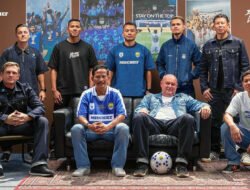 Kolaborasi Persib dan Mischief Denim Hadirkan Euforia Sejarah Biru dalam Fesyen