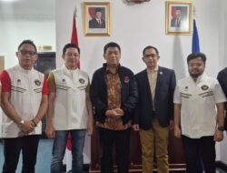 TIM OLIMPIADE REMAJA ASIAN DISAMBUT DUBES RI UNTUK BAHRAIN JELANG PERTANDINGAN 27 OKTOBER 2025