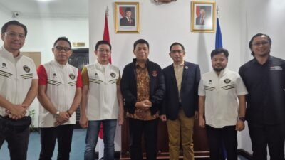 TIM OLIMPIADE REMAJA ASIAN DISAMBUT DUBES RI UNTUK BAHRAIN JELANG PERTANDINGAN 27 OKTOBER 2025