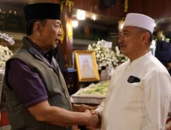 Wawali Bekasi Abdul Harris Bobihoe Takziah dan Sampaikan Belasungkawa Atas Wafatnya Istri Wiranto