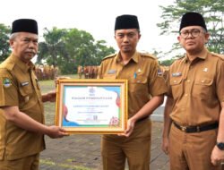 Pemerintahan KBB meraih penghargaan Mitra Kerja Terbaik dari Badan Kepegawaian Negara (BKN) Republik Indonesia (RI).